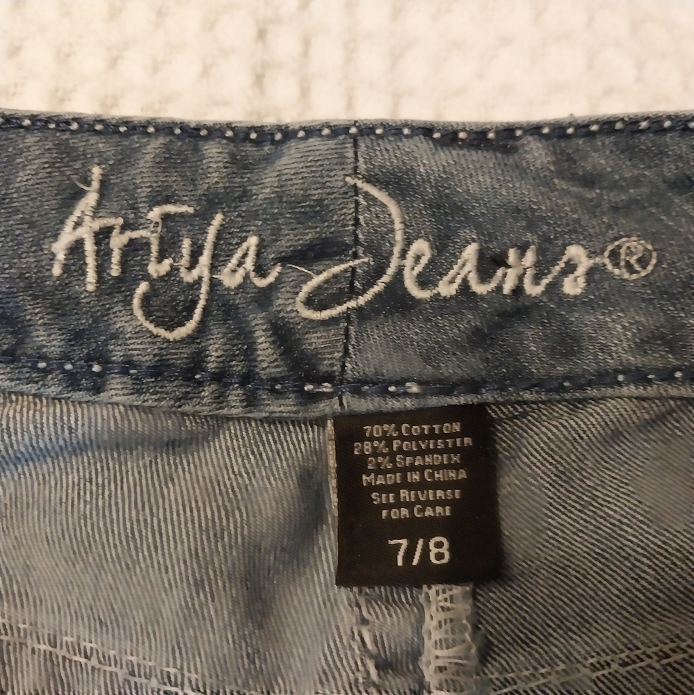 Ariya Cropped Jeans   Size 7/8